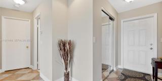 1000 NE 14th Ave Gallery 12