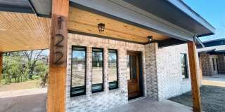 122 Harrison Street Gallery 1