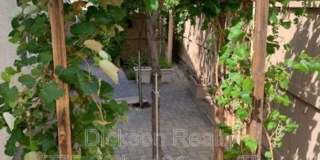 10691 Fire Poppy Circle Gallery 25