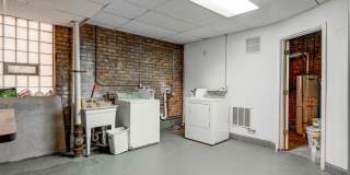 4938 S King Drive Gallery 16