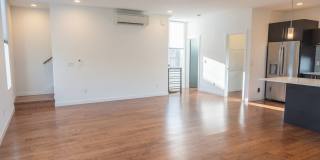 3bd/3.25ba Seattle Home Gallery 19