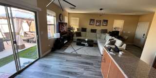 Eco-Friendly 4BR 2.5Bath House in Las Vegas Gallery 9