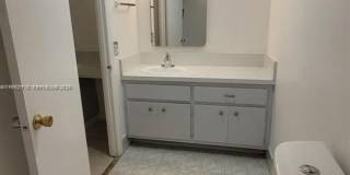 445 NE 195th St Gallery 7