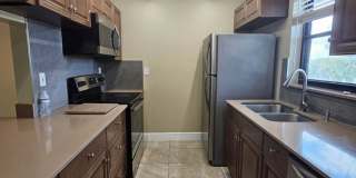 2050 N Congress Ave Gallery 8