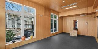 The Anchorage Gallery 19