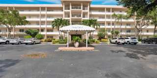 3970 Oaks Clubhouse Dr Gallery 1