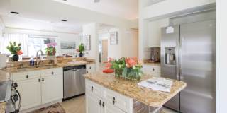 ** BEAUTIFUL MODERN HEATED POOL HOME IN THE VINEYARDS ** SEASONAL ONLY ** AVAILABLE OFF-SEASON MONTHS AND DEC-MARCH 2026 ** Gallery 29