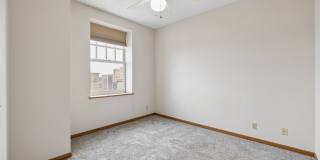 Downtown 2 bedroom Condo! Gallery 17