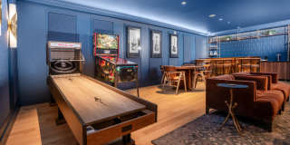 Triangle Gallery 33