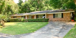 Pet Friendly 4BR/3BA Bedroom House - Available Mid-June! Gallery 1