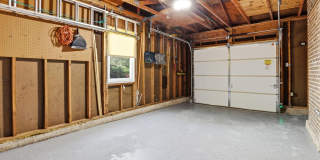1522 POWELLS TAVERN Place Gallery 44