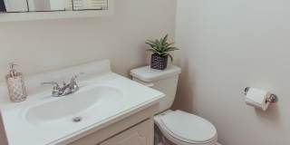 Lake Forest Apartments Gallery 42