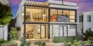 2105 East Balboa Boulevard Gallery 1