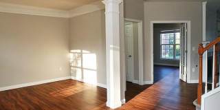 Beautiful 4BR/2.5BA home in the highly sought-after Winterset Woods community! Beautiful 4BR/2.5BA home in the highly sought-after Winterset Woods community! Gallery 6