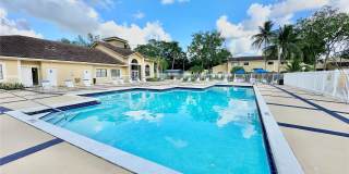 251 W Palm Cir W Gallery 32