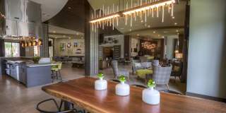 The Strand Gallery 21