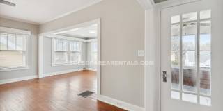 4138 N Lockwood Ave Upper Gallery 8