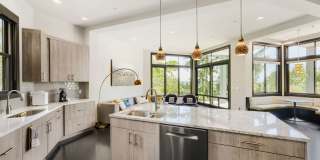 Cedar Park Furnished Home Gallery 9