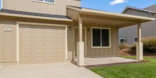 Modern Duplex with Garage and Backyard Modern Duplex with Garage and Backyard Gallery 1