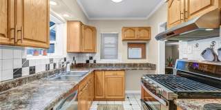 1130 N Cordova Gallery 13