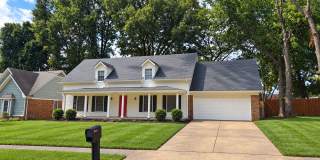 Spacious Home Freshly Painted and New Carpeted! Fully Fenced in Back Yard. Spacious Home Freshly Painted and New Carpeted! Fully Fenced in Back Yard. Gallery 1
