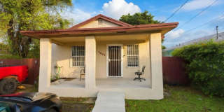 8013 NW 10 Ct Gallery 1