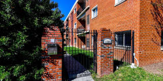 1386 BRYANT Street NE Gallery 40
