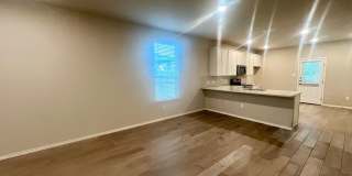 Charming 3/2 conveniently located to Lackland, Toyota, Palo Alto & Texas A&M San Antonio! Gallery 9