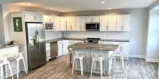 6717 Atlantic Ave Gallery 1