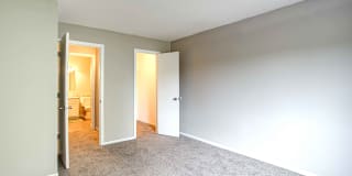 Deerfield Gallery 22