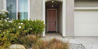 WOW!  Former Roseville Model Home 4/3 + SOLAR!  Please read entire ad for viewings! Gallery 10