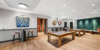 Julius Gallery 19