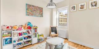 60 East 8th Street Gallery 5