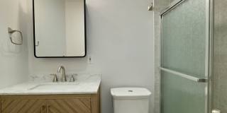 Beautiful 3Bed/2.5Bath Home in the City Gallery 11
