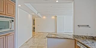 **Move in Special $1000 Off Third Months Rent** Remodeled Corner 3+2 Unit with Luxury Finishes Near Century City & Westwood Gallery 4