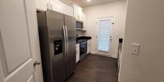 Room in 3 Bedroom Home at Guildford Hill Ln Gallery 13