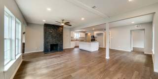 811 W Kings Gallery 16