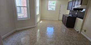 4904 N SMEDLEY Street Gallery 1