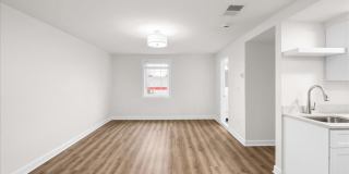 380 BROADVIEW Avenue Gallery 7