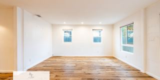 Limited-Time Special: $1,000 off the first month’s rent! Spacious 4-Bed, 3-Bath Home in Los Angeles – Includes 2 Suites Gallery 6