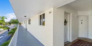4 Westwood Avenue Gallery 2