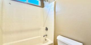 Harveston Lake Living 4 Bedroom Home with Amenities Gallery 23