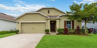 Beautiful 4/2 Energy Efficient Home in St. Cloud w/ Fully Fenced Yard Gallery 1