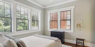 519 N Highland Avenue NE Gallery 18