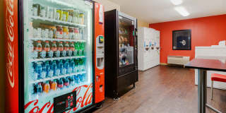 Elizabeth - Newark Airport Gallery 18