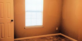 Freshly repainted, Cul-de-sac home close to Ft. Gordon Gate 6 Gallery 1