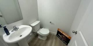 3104 1625 East Gallery 5