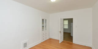 390 Clinton Street Gallery 9