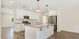 5002 E MITCHELL Drive Gallery 6