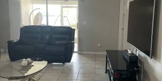 419 Southwest 4th Street Gallery 9